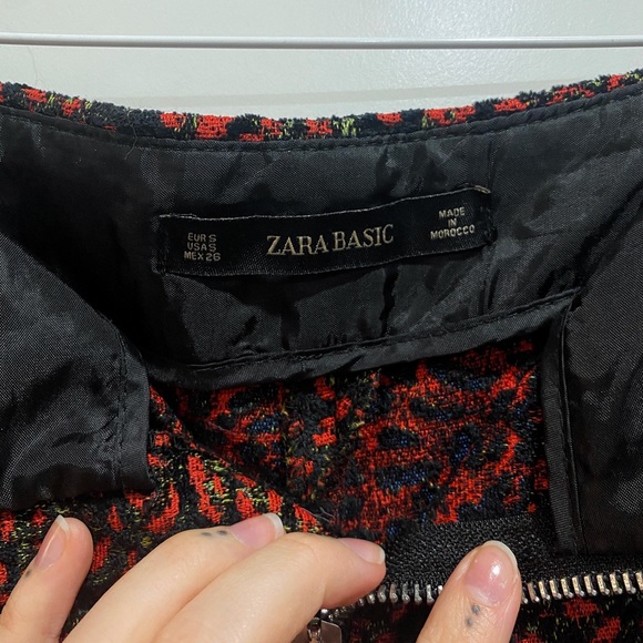 Zara Shorts - Picture 3 of 6
